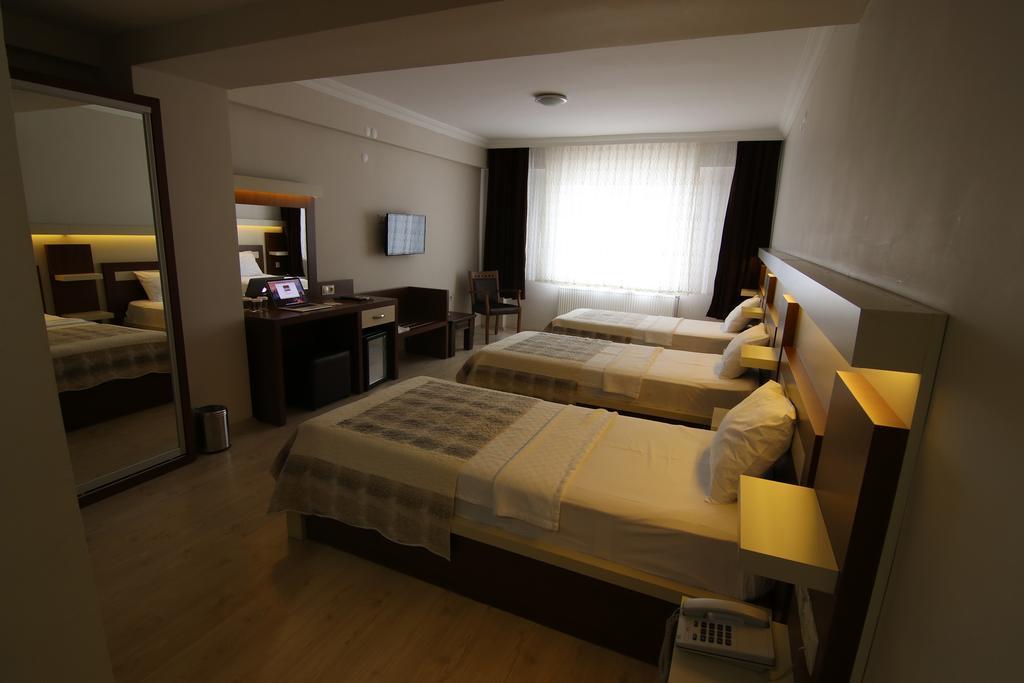 Kırklareli Royal Bilgic Hotel מראה חיצוני תמונה