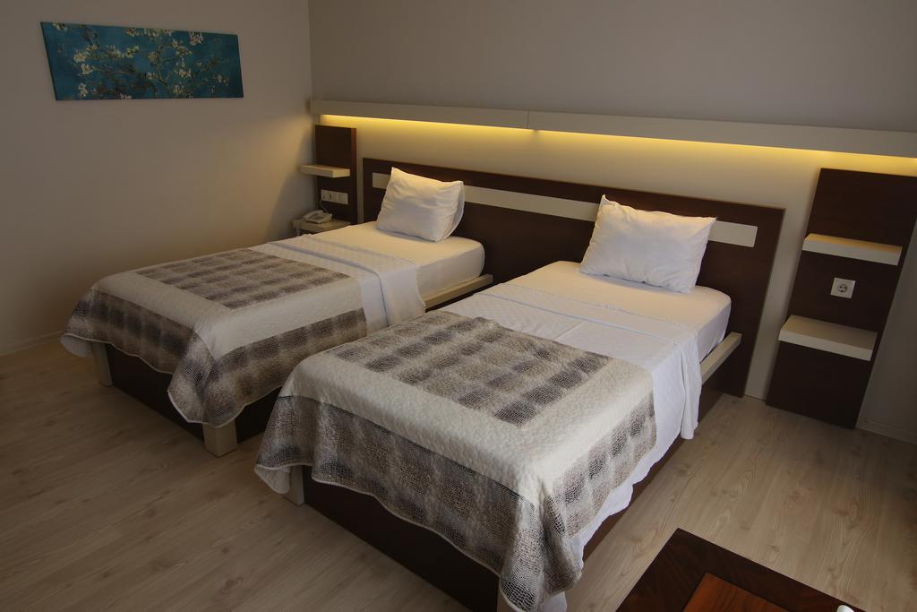 Kırklareli Royal Bilgic Hotel מראה חיצוני תמונה